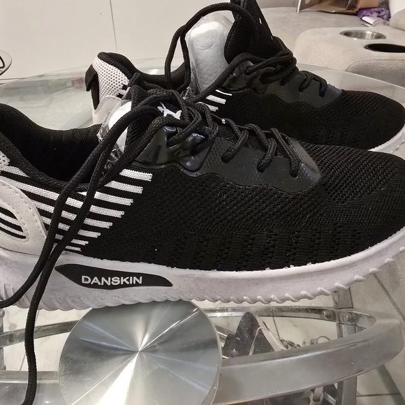 Danskin Black and White Sneakers - Picture 1 of 4